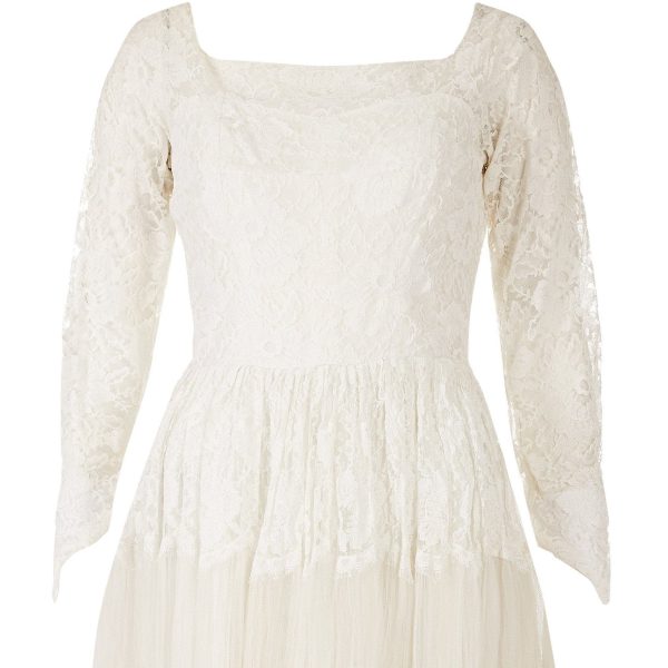 1950s White Chantilly Lace Wedding Dress For Discount