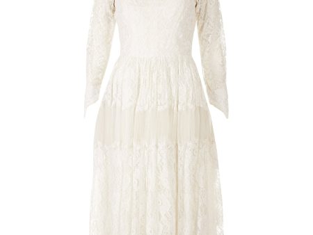 1950s White Chantilly Lace Wedding Dress For Discount